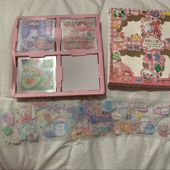 Box of 32 Small Sticker Sheets with a Clear Background - Picture 5 of 15